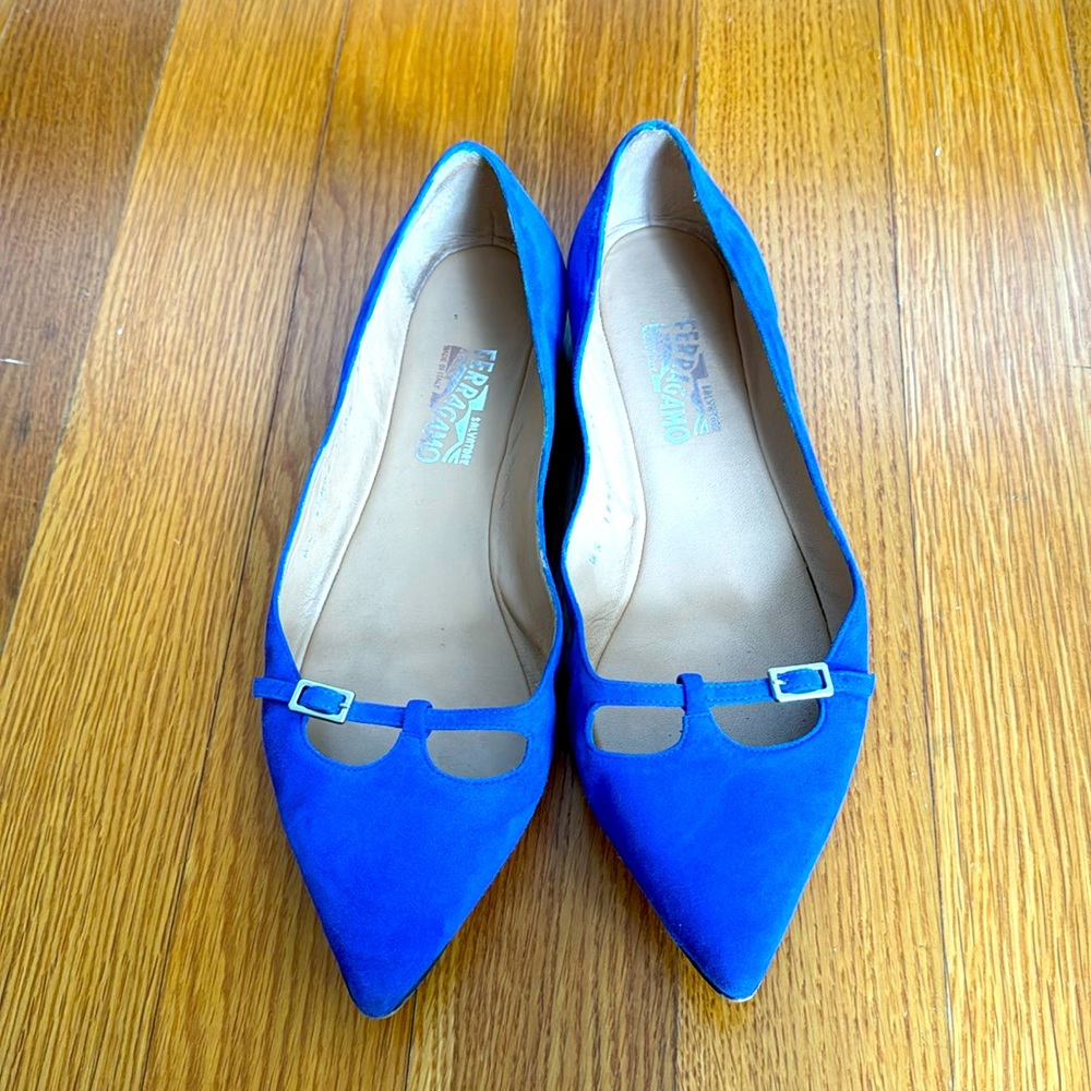 Ferragamo blue pointed toe flats